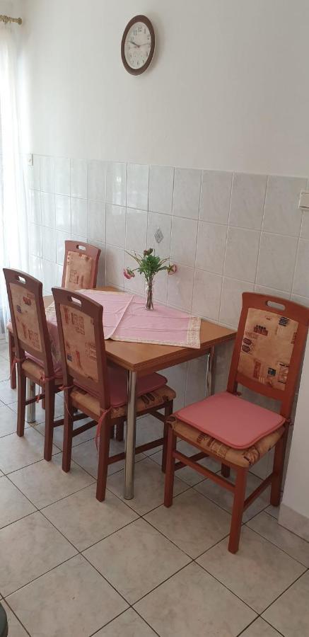 Apartments Rendulic Malinska Ngoại thất bức ảnh