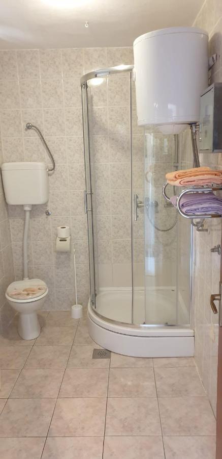 Apartments Rendulic Malinska Ngoại thất bức ảnh
