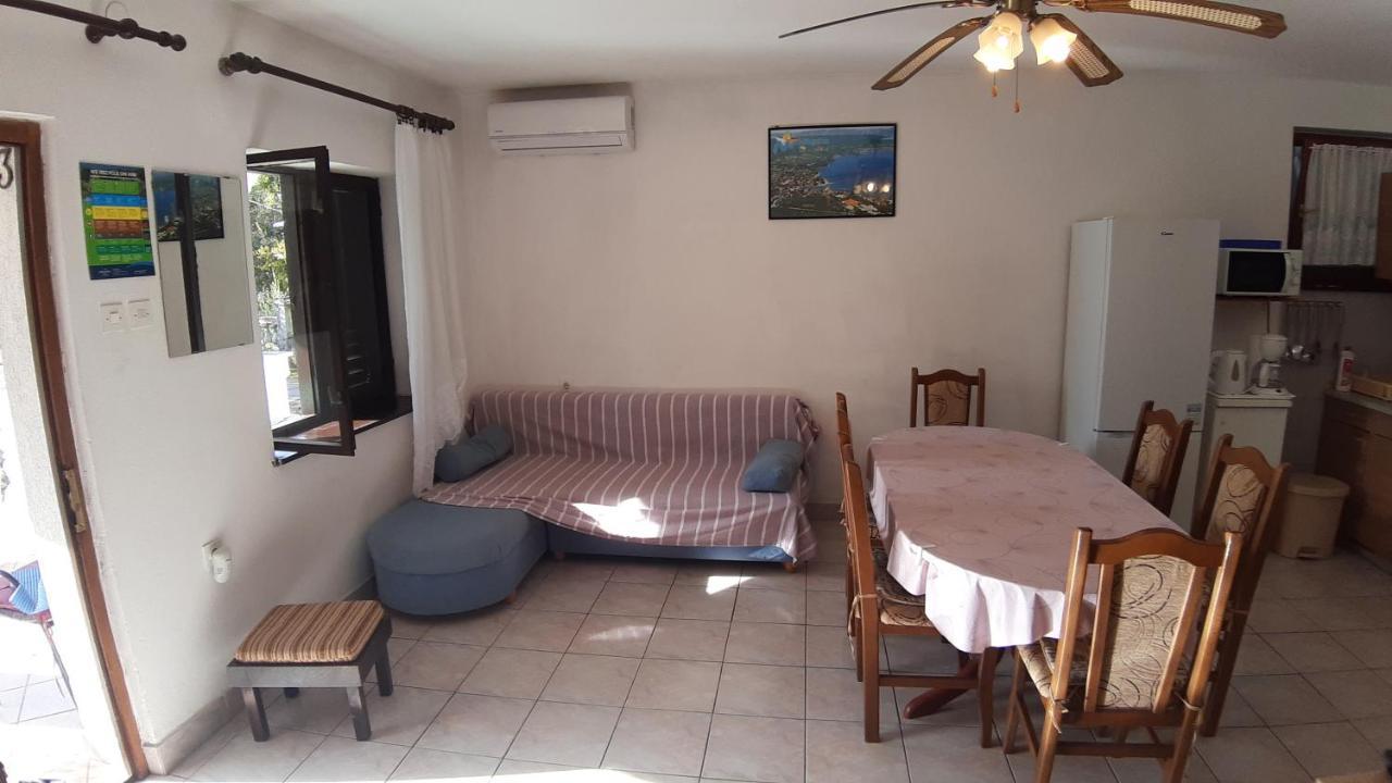 Apartments Rendulic Malinska Ngoại thất bức ảnh